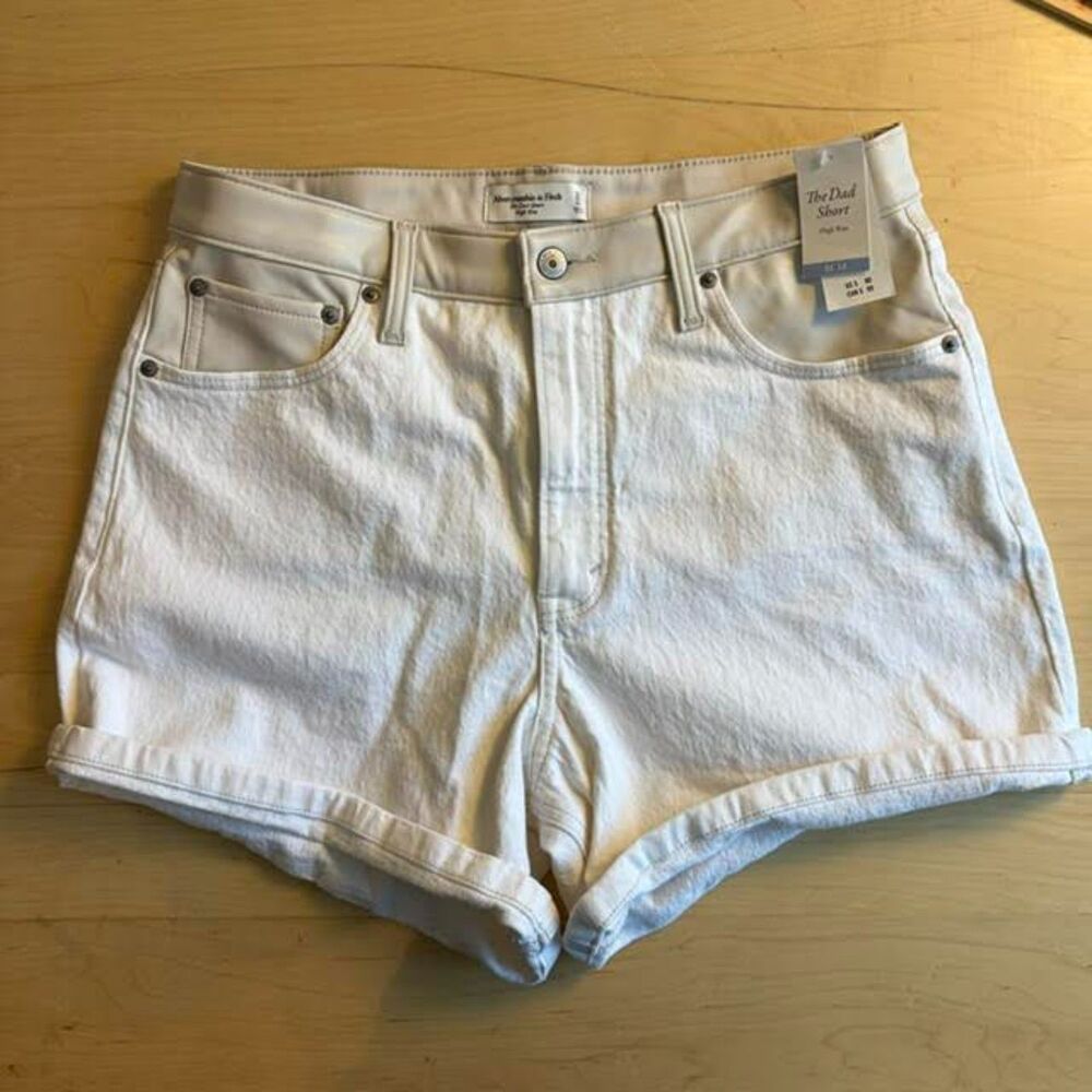 Abercrombie & Fitch Dad Short High Rise Cream Faux Leather Waist NWT Size 12/31